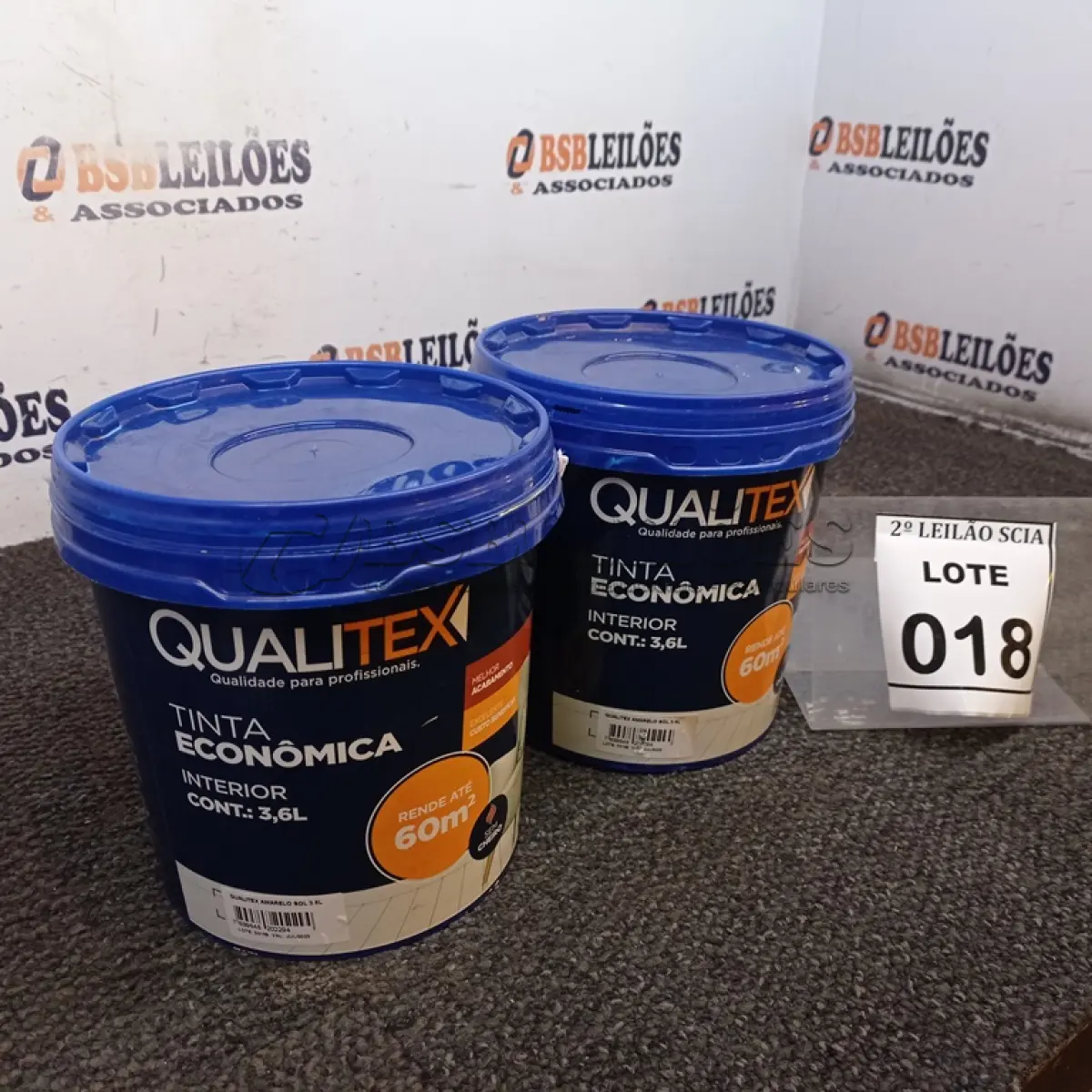LOTE 018 - 02 TINTAS PARA INTERIORES COM 3,6L CADA NA COR AMARELO SOL MACA QUALITEX.  (NO ESTADO) ATENÇÃO! FAZER A VISITAÇÃO ANTES DE ARREMATAR, NÃO SABEMOS SE FUNCIONA. LEILÃO NÃO TEM GARANTIA E NEM DEVOLUÇÃO, SUJEITO A POSSÍVEIS AVARIAS VISÍVEIS/OCULTAS E/OU AUSÊNCIA DE COMPONENTES.