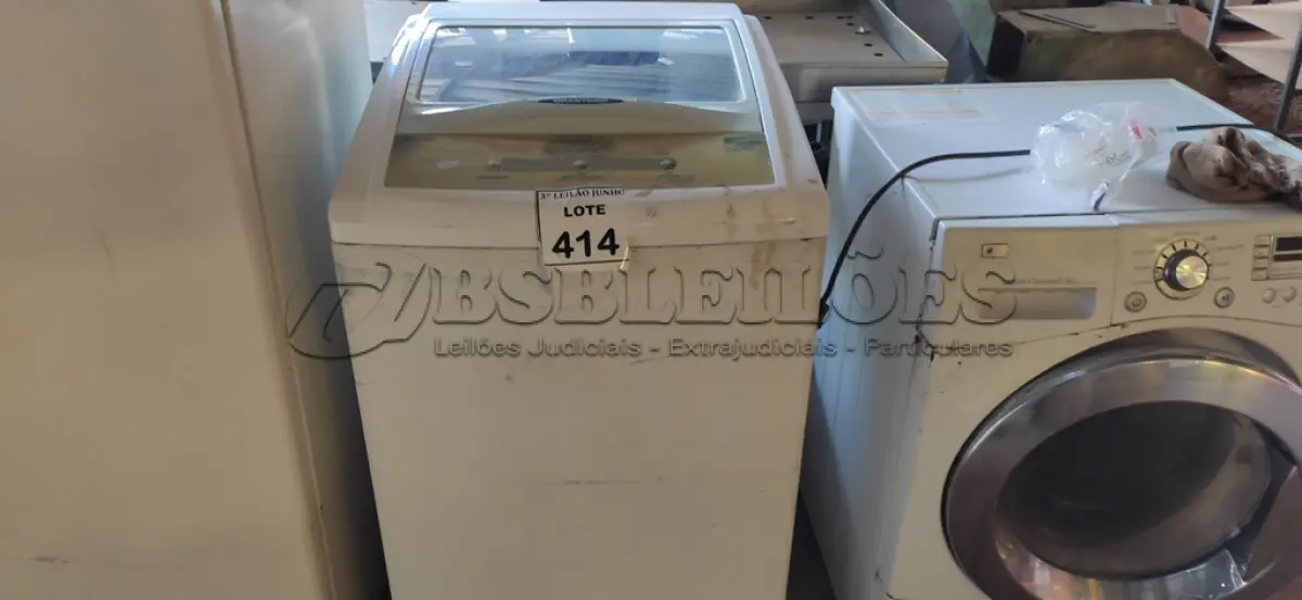 LOTE 414 - 01 MÁQUINA DE LAVAR ROUPAS BRASTEMP 6KG 127V. (NO ESTADO) ATENÇÃO! FAZER A VISITAÇÃO ANTES DE ARREMATAR, NÃO SABEMOS SE FUNCIONA. LEILÃO NÃO TEM GARANTIA E NEM DEVOLUÇÃO, SUJEITO A POSSÍVEIS AVARIAS VISÍVEIS/OCULTAS E/OU AUSÊNCIA DE COMPONENTES.