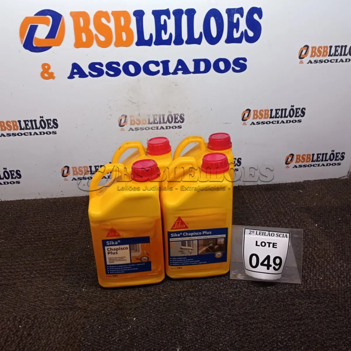 LOTE 049 - 04 CHAPISCOS PLUS COM 3,6L MARCA SIKA.  (NO ESTADO) ATENÇÃO! FAZER A VISITAÇÃO ANTES DE ARREMATAR, NÃO SABEMOS SE FUNCIONA. LEILÃO NÃO TEM GARANTIA E NEM DEVOLUÇÃO, SUJEITO A POSSÍVEIS AVARIAS VISÍVEIS/OCULTAS E/OU AUSÊNCIA DE COMPONENTES.