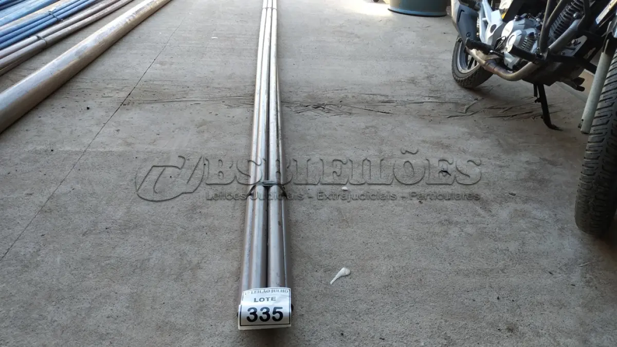 LOTE 335 - 05 TUBOS SOLDÁVEIS 40MM MARROM. (NO ESTADO) ATENÇÃO! FAZER A VISITAÇÃO ANTES DE ARREMATAR, NÃO SABEMOS SE FUNCIONA. LEILÃO NÃO TEM GARANTIA E NEM DEVOLUÇÃO, SUJEITO A POSSÍVEIS AVARIAS VISÍVEIS/OCULTAS E/OU AUSÊNCIA DE COMPONENTES.