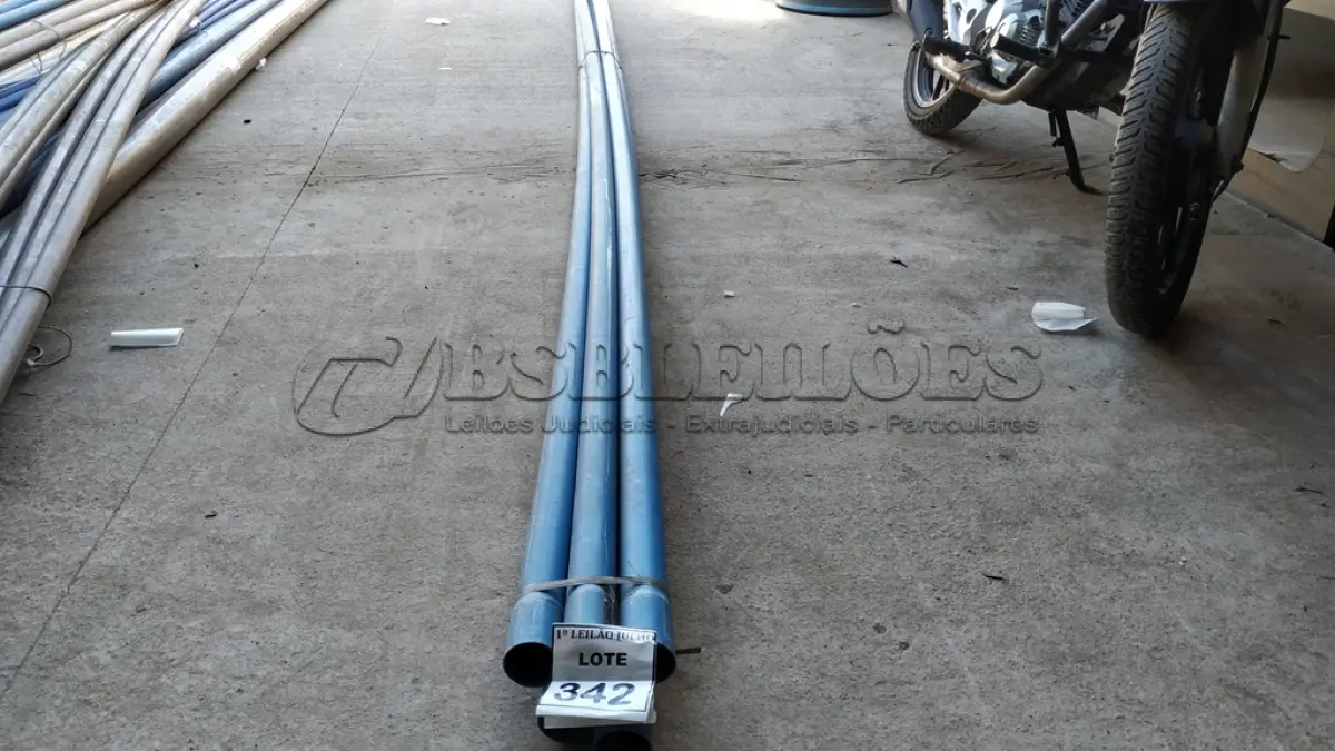 LOTE 342 - 05 TUBOS DE PVC 50MM IRRIGAÇÃO. (NO ESTADO) ATENÇÃO! FAZER A VISITAÇÃO ANTES DE ARREMATAR, NÃO SABEMOS SE FUNCIONA. LEILÃO NÃO TEM GARANTIA E NEM DEVOLUÇÃO, SUJEITO A POSSÍVEIS AVARIAS VISÍVEIS/OCULTAS E/OU AUSÊNCIA DE COMPONENTES.