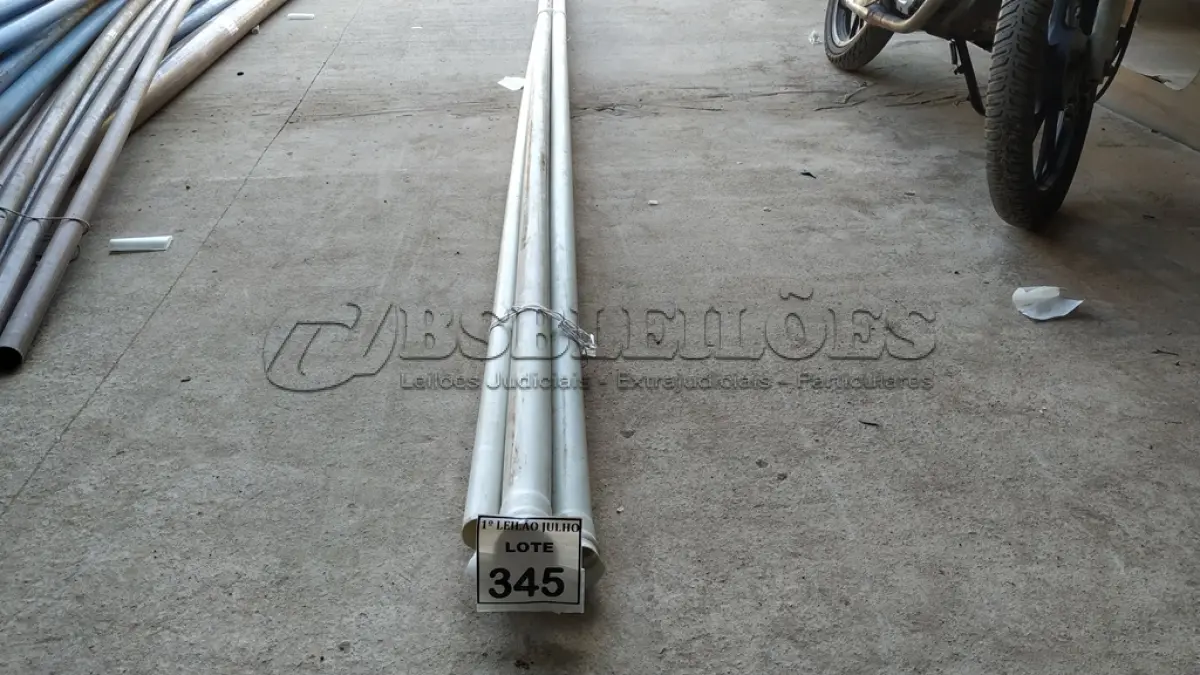 LOTE 345 - 03 TUBOS DE ESGOTO 50MM E 01 TUBO DE ESGOTO 40MM. (NO ESTADO) ATENÇÃO! FAZER A VISITAÇÃO ANTES DE ARREMATAR, NÃO SABEMOS SE FUNCIONA. LEILÃO NÃO TEM GARANTIA E NEM DEVOLUÇÃO, SUJEITO A POSSÍVEIS AVARIAS VISÍVEIS/OCULTAS E/OU AUSÊNCIA DE COMPONENTES.