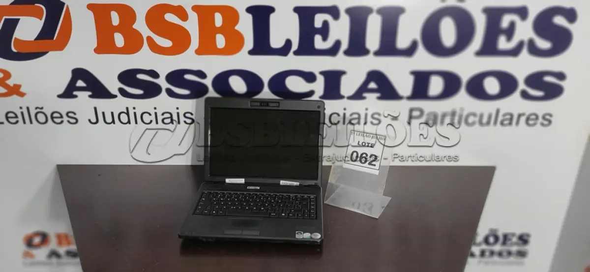 LOTE 062 - 01 NOTEBOOK MARCA VECTOR.  (NO ESTADO) ATENÇÃO! FAZER A VISITAÇÃO ANTES DE ARREMATAR, NÃO SABEMOS SE FUNCIONA. LEILÃO NÃO TEM GARANTIA E NEM DEVOLUÇÃO, SUJEITO A POSSÍVEIS AVARIAS VISÍVEIS/OCULTAS E/OU AUSÊNCIA DE COMPONENTES.