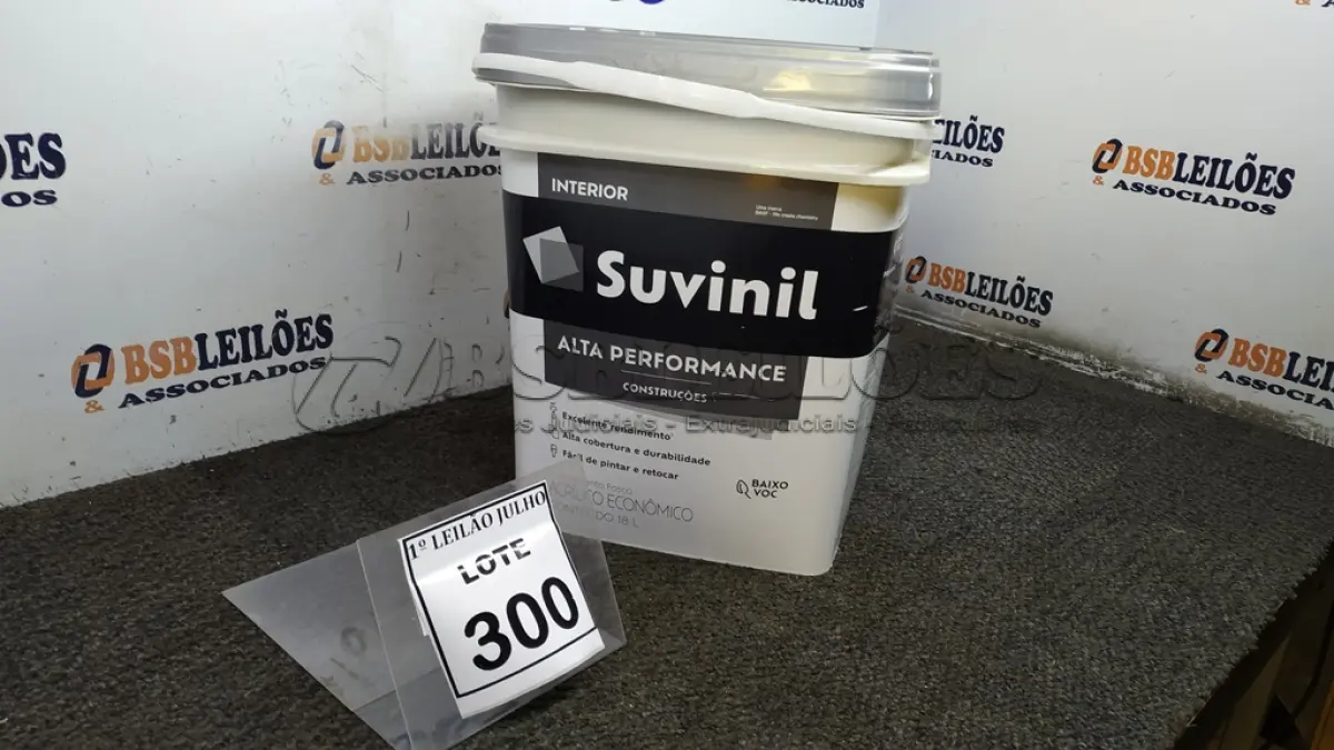 LOTE 300 - 01 BALDE DE TINTA SUVINIL INTERIORES FOSCOS 18L NA COR FOSCO BRANCO. VENCIMENTO 10/2027 (NOVO) (NO ESTADO) ATENÇÃO! FAZER A VISITAÇÃO ANTES DE ARREMATAR, NÃO SABEMOS SE FUNCIONA. LEILÃO NÃO TEM GARANTIA E NEM DEVOLUÇÃO, SUJEITO A POSSÍVEIS AVARIAS VISÍVEIS/OCULTAS E/OU AUSÊNCIA DE COMPONENTES.