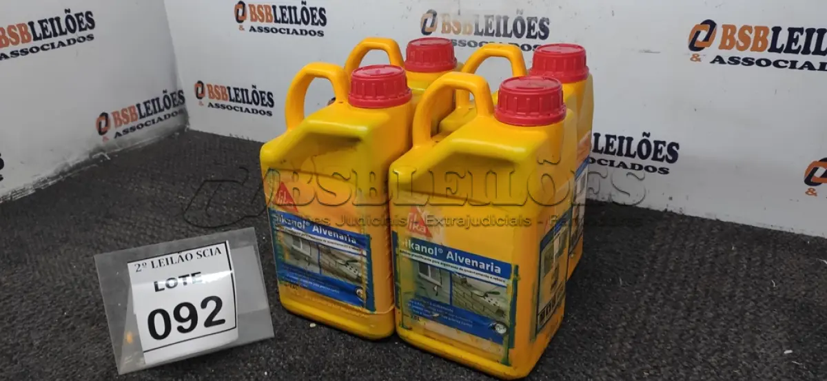 LOTE 092 - 04 ADITIVOS PLASTIFICANTE PARA ARGAMASSA DE ASSENTAMENTO E REBOCO COM 3,6L MARCA SIKA.  (NO ESTADO) ATENÇÃO! FAZER A VISITAÇÃO ANTES DE ARREMATAR, NÃO SABEMOS SE FUNCIONA. LEILÃO NÃO TEM GARANTIA E NEM DEVOLUÇÃO, SUJEITO A POSSÍVEIS AVARIAS VISÍVEIS/OCULTAS E/OU AUSÊNCIA DE COMPONENTES.