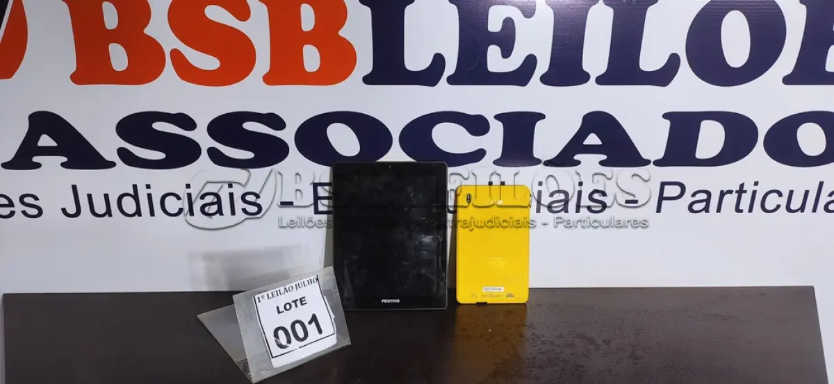 LOTE 001 - 02 TABLETS SENDO 01 MARCA POSITIVO E 01 MARCA CCE. (NO ESTADO) ATENÇÃO! FAZER A VISITAÇÃO ANTES DE ARREMATAR, NÃO SABEMOS SE FUNCIONA. LEILÃO NÃO TEM GARANTIA E NEM DEVOLUÇÃO, SUJEITO A POSSÍVEIS AVARIAS VISÍVEIS/OCULTAS E/OU AUSÊNCIA DE COMPONENTES.
