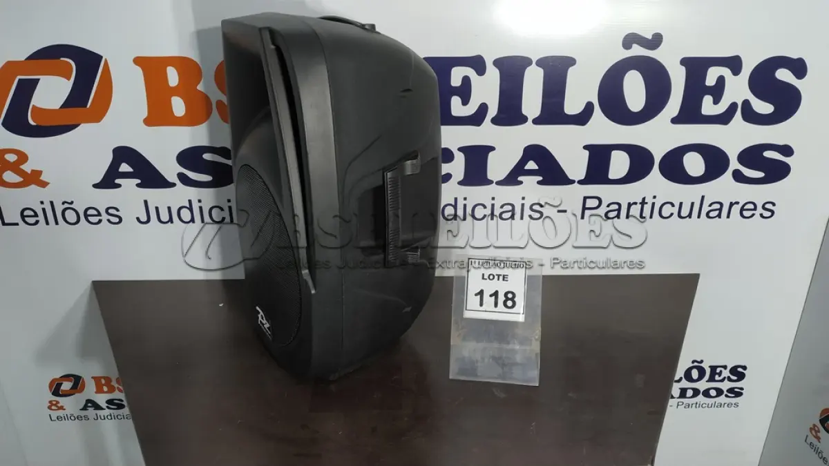 LOTE 118 - 01 CAIXA DE SOM PASSIVA PX-12. (NO ESTADO) ATENÇÃO! FAZER A VISITAÇÃO ANTES DE ARREMATAR, NÃO SABEMOS SE FUNCIONA. LEILÃO NÃO TEM GARANTIA E NEM DEVOLUÇÃO, SUJEITO A POSSÍVEIS AVARIAS VISÍVEIS/OCULTAS E/OU AUSÊNCIA DE COMPONENTES.