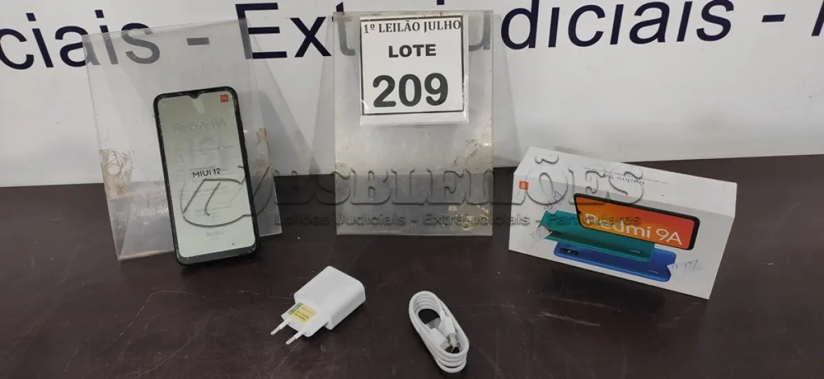 LOTE 209 - 01 CELULAR READMI 9A. (NO ESTADO) ATENÇÃO! FAZER A VISITAÇÃO ANTES DE ARREMATAR, NÃO SABEMOS SE FUNCIONA. LEILÃO NÃO TEM GARANTIA E NEM DEVOLUÇÃO, SUJEITO A POSSÍVEIS AVARIAS VISÍVEIS/OCULTAS E/OU AUSÊNCIA DE COMPONENTES.