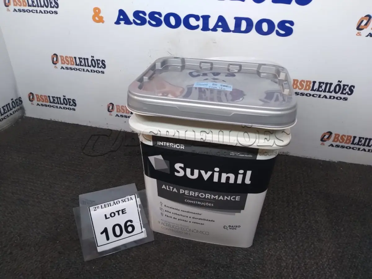 LOTE 106 - 01 BALDE DE TINTA ACRÍLICA SUVINIL FOSCO BRANCO 18L. (NOVO) (NO ESTADO, NÃO SABEMOS SE FUNCIONA. LEILÃO NÃO TEM GARANTIA E NEM DEVOLUÇÃO). 