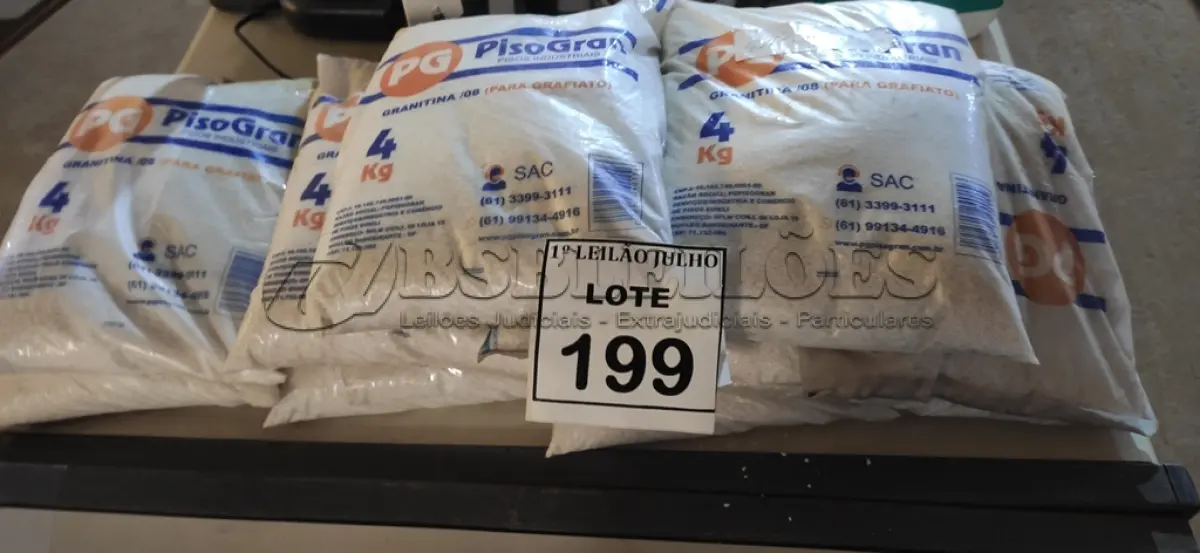 LOTE 199 - 10 PACOTES DE GRANITINA/08 PARA GRAFIADO COM 4KG CADA. (NO ESTADO) ATENÇÃO! FAZER A VISITAÇÃO ANTES DE ARREMATAR, NÃO SABEMOS SE FUNCIONA. LEILÃO NÃO TEM GARANTIA E NEM DEVOLUÇÃO, SUJEITO A POSSÍVEIS AVARIAS VISÍVEIS/OCULTAS E/OU AUSÊNCIA DE COMPONENTES.