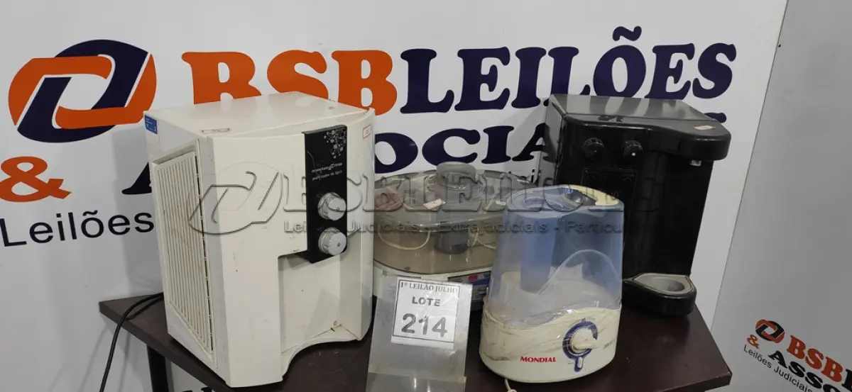LOTE 214 - 02 PURIFICADORES DE ÁGUA E 02 UMIDIFICADORES. (NO ESTADO) ATENÇÃO! FAZER A VISITAÇÃO ANTES DE ARREMATAR, NÃO SABEMOS SE FUNCIONA. LEILÃO NÃO TEM GARANTIA E NEM DEVOLUÇÃO, SUJEITO A POSSÍVEIS AVARIAS VISÍVEIS/OCULTAS E/OU AUSÊNCIA DE COMPONENTES.