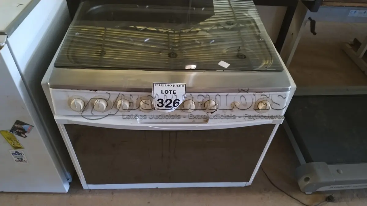 LOTE 326 - 01 FOGÃO 06 BOCAS E 01 MICRO-ONDAS MARCA SANYO. (NO ESTADO) ATENÇÃO! FAZER A VISITAÇÃO ANTES DE ARREMATAR, NÃO SABEMOS SE FUNCIONA. LEILÃO NÃO TEM GARANTIA E NEM DEVOLUÇÃO, SUJEITO A POSSÍVEIS AVARIAS VISÍVEIS/OCULTAS E/OU AUSÊNCIA DE COMPONENTES.