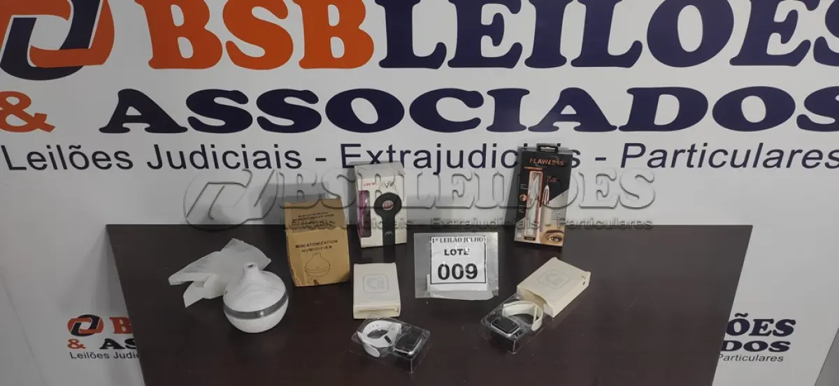 LOTE 008 - 02 PARES DE SANDÁLIAS HAVAIANAS MODELO FEMININO NUMERAÇÕES 35.  (NO ESTADO) ATENÇÃO! FAZER A VISITAÇÃO ANTES DE ARREMATAR, NÃO SABEMOS SE FUNCIONA. LEILÃO NÃO TEM GARANTIA E NEM DEVOLUÇÃO, SUJEITO A POSSÍVEIS AVARIAS VISÍVEIS/OCULTAS E/OU AUSÊNCIA DE COMPONENTES.
