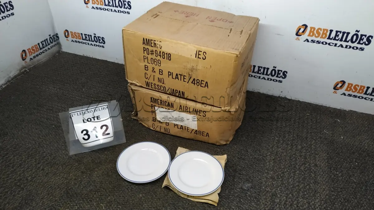 LOTE 312 - 01 LOTE COM GRANDE QUANTIDADE DE PIRES DE LOUÇA. (NO ESTADO) ATENÇÃO! FAZER A VISITAÇÃO ANTES DE ARREMATAR, NÃO SABEMOS SE FUNCIONA. LEILÃO NÃO TEM GARANTIA E NEM DEVOLUÇÃO, SUJEITO A POSSÍVEIS AVARIAS VISÍVEIS/OCULTAS E/OU AUSÊNCIA DE COMPONENTES.