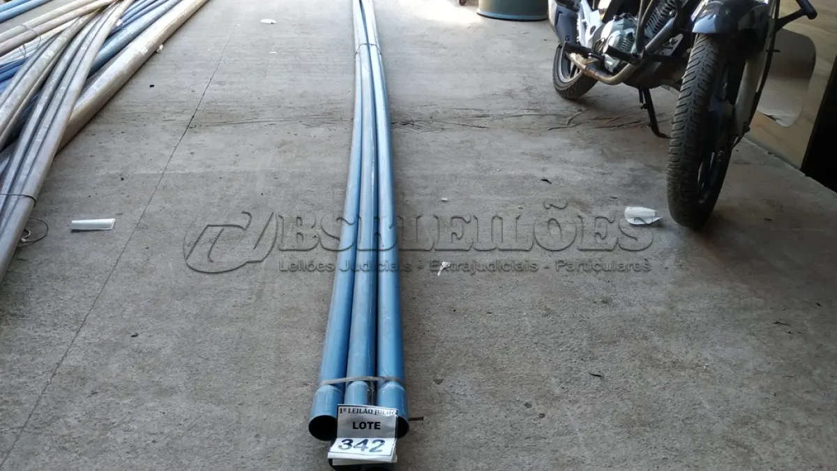 LOTE 342 - 05 TUBOS DE PVC 50MM IRRIGAÇÃO. (NO ESTADO) ATENÇÃO! FAZER A VISITAÇÃO ANTES DE ARREMATAR, NÃO SABEMOS SE FUNCIONA. LEILÃO NÃO TEM GARANTIA E NEM DEVOLUÇÃO, SUJEITO A POSSÍVEIS AVARIAS VISÍVEIS/OCULTAS E/OU AUSÊNCIA DE COMPONENTES.