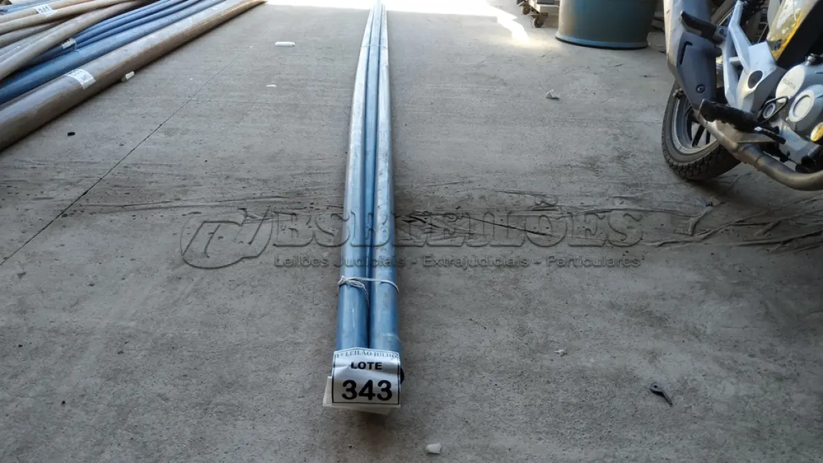 LOTE 343 - 03 TUBOS DE PVC 50MM IRRIGAÇÃO. (NO ESTADO) ATENÇÃO! FAZER A VISITAÇÃO ANTES DE ARREMATAR, NÃO SABEMOS SE FUNCIONA. LEILÃO NÃO TEM GARANTIA E NEM DEVOLUÇÃO, SUJEITO A POSSÍVEIS AVARIAS VISÍVEIS/OCULTAS E/OU AUSÊNCIA DE COMPONENTES.