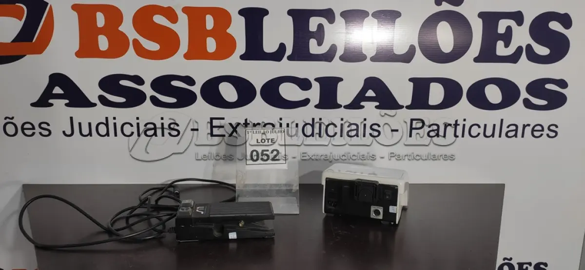LOTE 052 - 01 MOTOR DE IMPLANTE DRILLER BLM 600 BABY COM PEDALEIRA. (NO ESTADO) ATENÇÃO! FAZER A VISITAÇÃO ANTES DE ARREMATAR, NÃO SABEMOS SE FUNCIONA. LEILÃO NÃO TEM GARANTIA E NEM DEVOLUÇÃO, SUJEITO A POSSÍVEIS AVARIAS VISÍVEIS/OCULTAS E/OU AUSÊNCIA DE COMPONENTES.