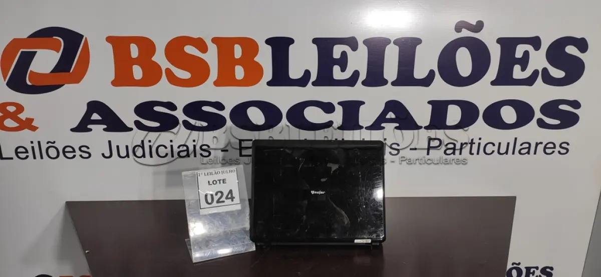 LOTE 024 - 01 NOTEBOOK MARCA VECTOR.  (NO ESTADO) ATENÇÃO! FAZER A VISITAÇÃO ANTES DE ARREMATAR, NÃO SABEMOS SE FUNCIONA. LEILÃO NÃO TEM GARANTIA E NEM DEVOLUÇÃO, SUJEITO A POSSÍVEIS AVARIAS VISÍVEIS/OCULTAS E/OU AUSÊNCIA DE COMPONENTES.