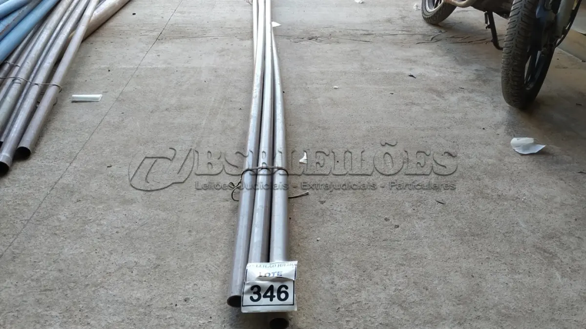 LOTE 346 - 05 TUBOS SOLDÁVEIS 40MM MARROM. (NO ESTADO) ATENÇÃO! FAZER A VISITAÇÃO ANTES DE ARREMATAR, NÃO SABEMOS SE FUNCIONA. LEILÃO NÃO TEM GARANTIA E NEM DEVOLUÇÃO, SUJEITO A POSSÍVEIS AVARIAS VISÍVEIS/OCULTAS E/OU AUSÊNCIA DE COMPONENTES.