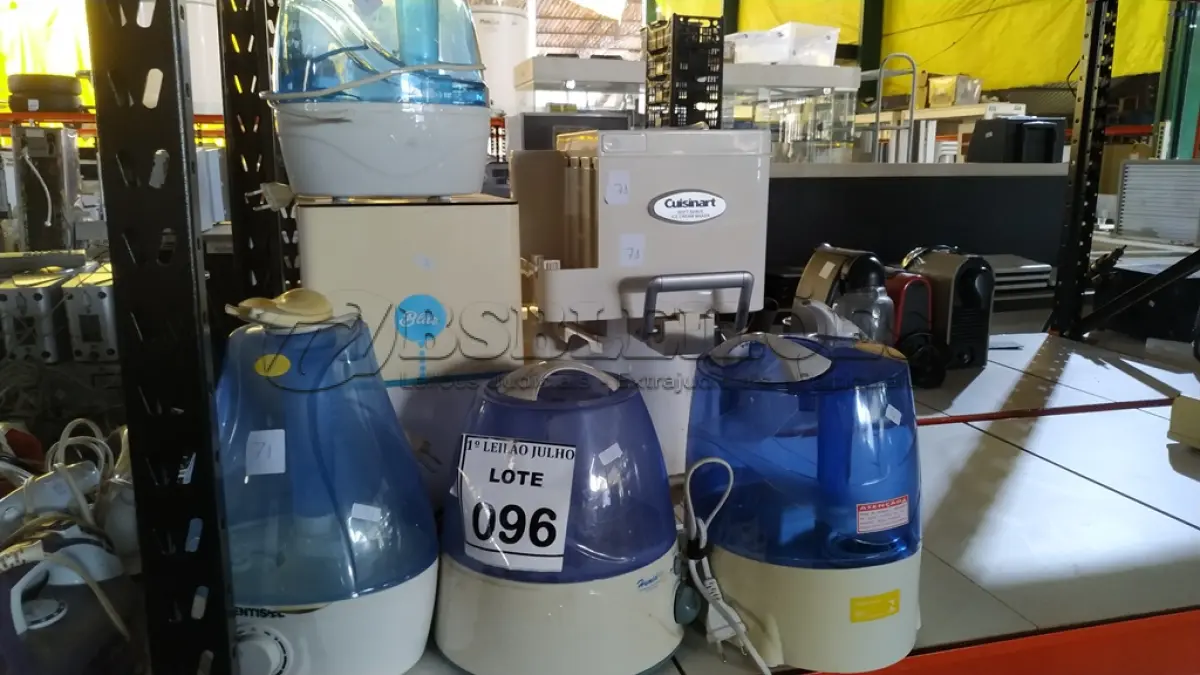 LOTE 096 - 05 UMIDIFICADORES E 01 PURIFICADOR DE ÁGUA 110V. (NO ESTADO) ATENÇÃO! FAZER A VISITAÇÃO ANTES DE ARREMATAR, NÃO SABEMOS SE FUNCIONA. LEILÃO NÃO TEM GARANTIA E NEM DEVOLUÇÃO, SUJEITO A POSSÍVEIS AVARIAS VISÍVEIS/OCULTAS E/OU AUSÊNCIA DE COMPONENTES.