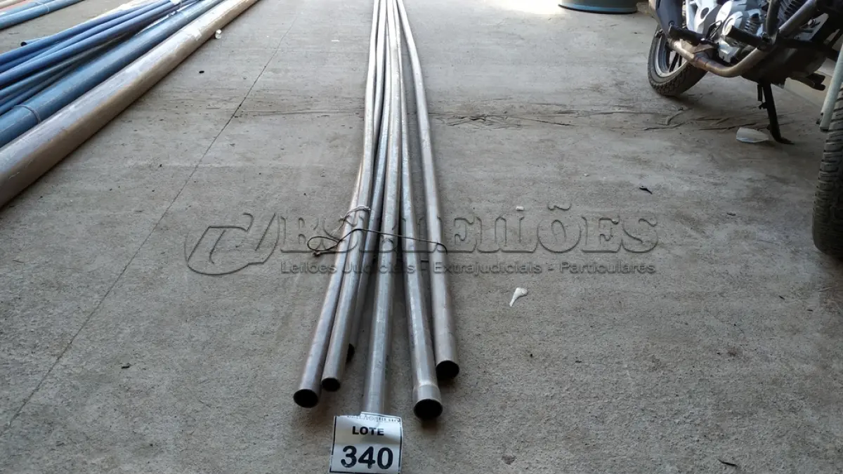 LOTE 340 - 05 TUBOS SOLDÁVEIS 40MM E 01 TUBO SOLDÁVEL 32MM MARROM. (NO ESTADO) ATENÇÃO! FAZER A VISITAÇÃO ANTES DE ARREMATAR, NÃO SABEMOS SE FUNCIONA. LEILÃO NÃO TEM GARANTIA E NEM DEVOLUÇÃO, SUJEITO A POSSÍVEIS AVARIAS VISÍVEIS/OCULTAS E/OU AUSÊNCIA DE COMPONENTES.