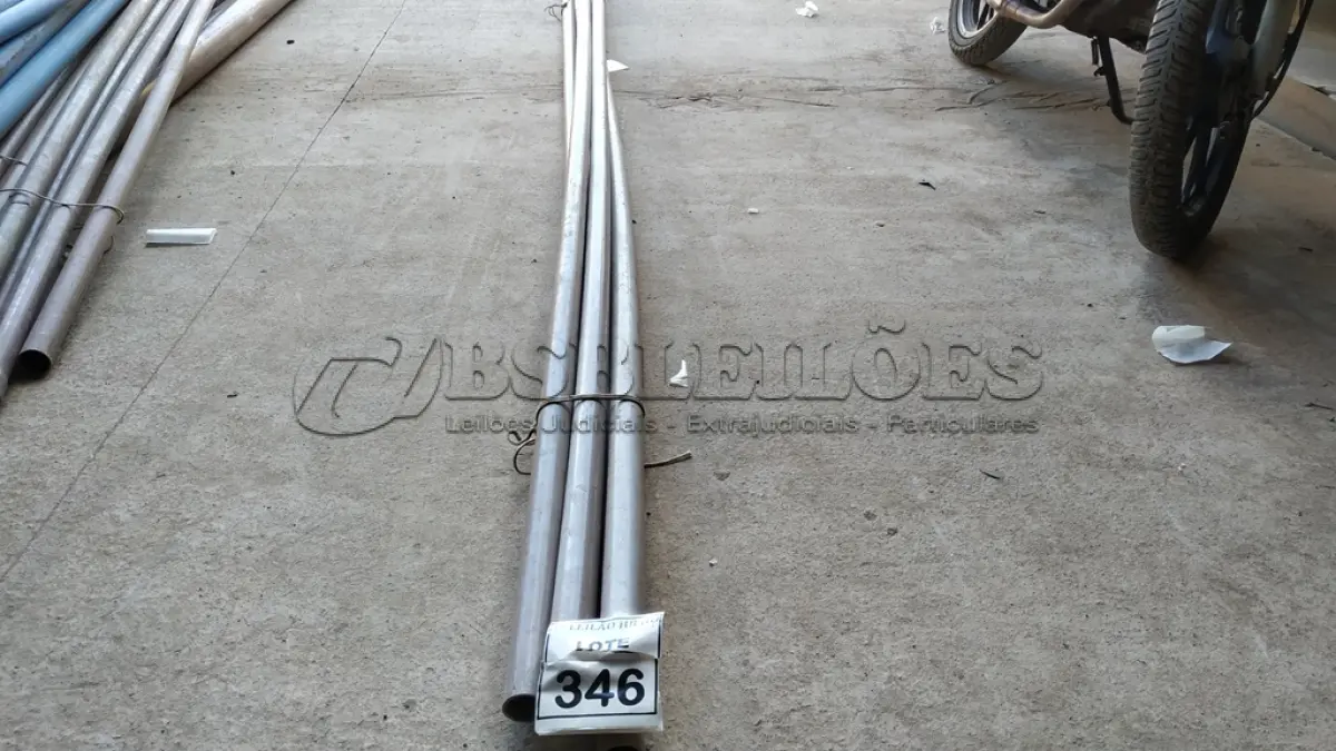 LOTE 346 - 05 TUBOS SOLDÁVEIS 40MM MARROM. (NO ESTADO) ATENÇÃO! FAZER A VISITAÇÃO ANTES DE ARREMATAR, NÃO SABEMOS SE FUNCIONA. LEILÃO NÃO TEM GARANTIA E NEM DEVOLUÇÃO, SUJEITO A POSSÍVEIS AVARIAS VISÍVEIS/OCULTAS E/OU AUSÊNCIA DE COMPONENTES.