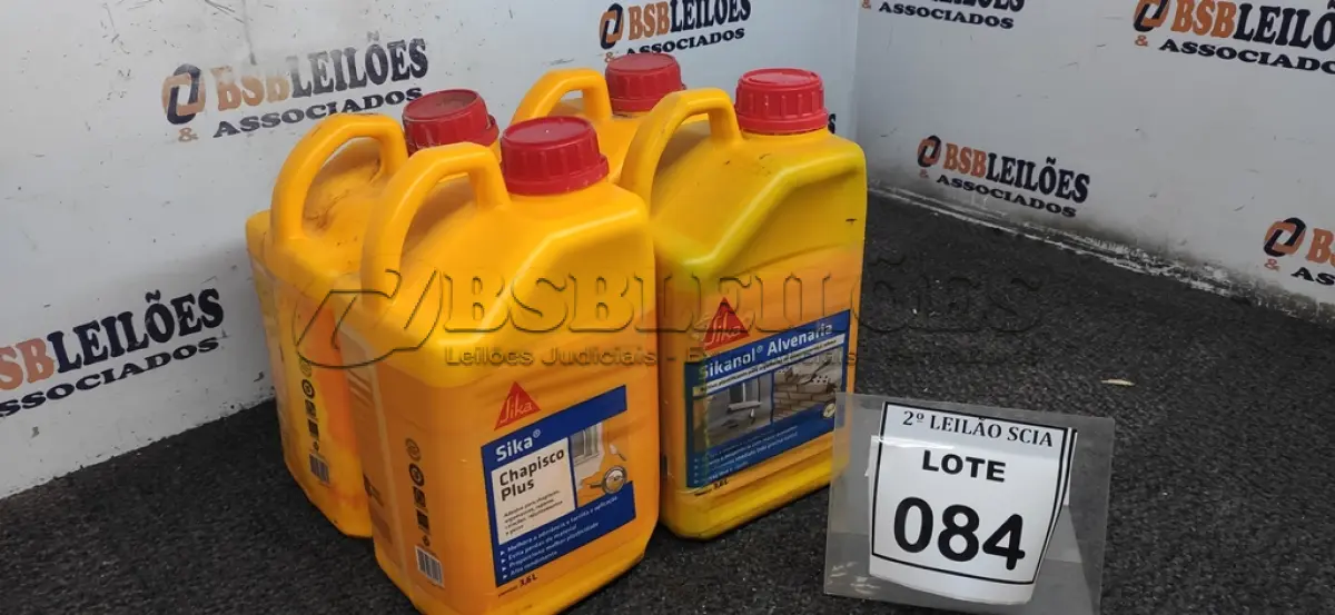LOTE 084 - 03 CHAPISCOS PLUS COM 3,6L MARCA SIKA.   (NO ESTADO) ATENÇÃO! FAZER A VISITAÇÃO ANTES DE ARREMATAR, NÃO SABEMOS SE FUNCIONA. LEILÃO NÃO TEM GARANTIA E NEM DEVOLUÇÃO, SUJEITO A POSSÍVEIS AVARIAS VISÍVEIS/OCULTAS E/OU AUSÊNCIA DE COMPONENTES.