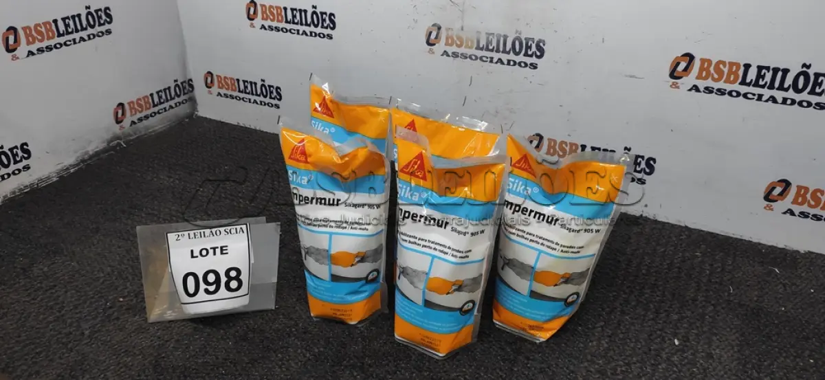 LOTE 098 - 05 IMPERMEABILIZANTES PARA TRATAMENTO DE PAREDE COM 1L MARCA SIKA. (NO ESTADO) ATENÇÃO! FAZER A VISITAÇÃO ANTES DE ARREMATAR, NÃO SABEMOS SE FUNCIONA. LEILÃO NÃO TEM GARANTIA E NEM DEVOLUÇÃO, SUJEITO A POSSÍVEIS AVARIAS VISÍVEIS/OCULTAS E/OU AUSÊNCIA DE COMPONENTES.