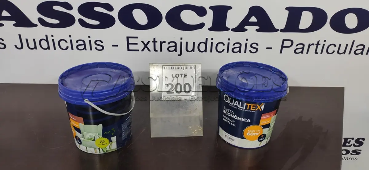 LOTE 200 - 02 GALÕES DE TINTA DE 3,6L AMARELO SOL MARCA QUALITEX. (NOVO) (NO ESTADO) ATENÇÃO! FAZER A VISITAÇÃO ANTES DE ARREMATAR, NÃO SABEMOS SE FUNCIONA. LEILÃO NÃO TEM GARANTIA E NEM DEVOLUÇÃO, SUJEITO A POSSÍVEIS AVARIAS VISÍVEIS/OCULTAS E/OU AUSÊNCIA DE COMPONENTES.