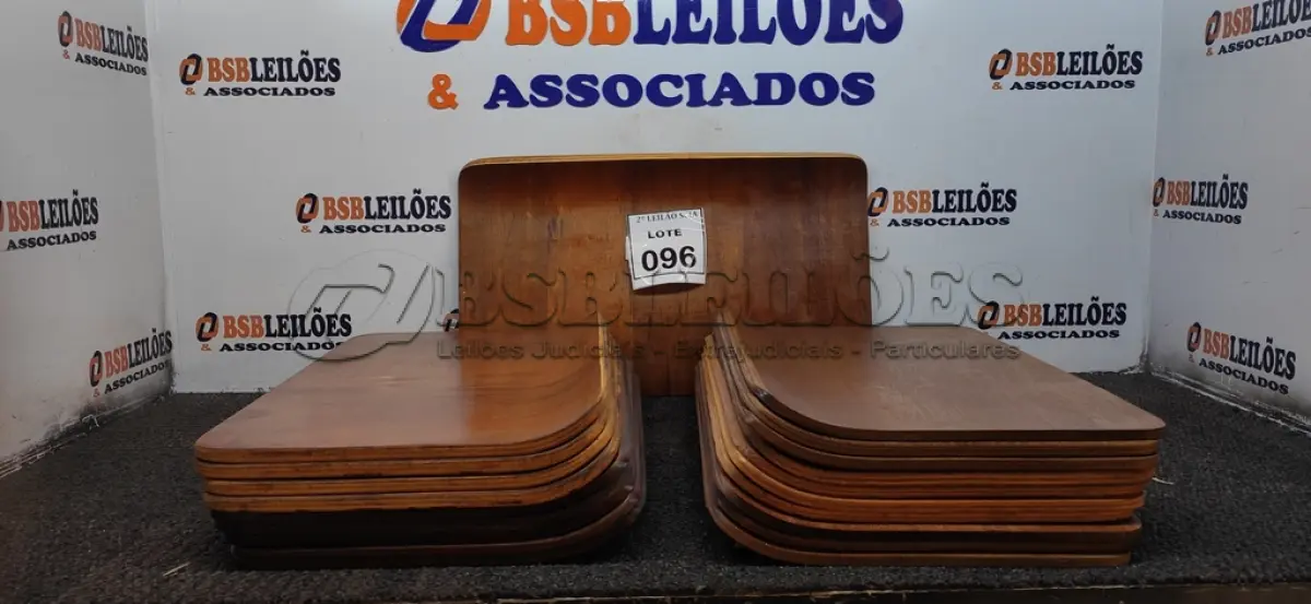 LOTE 096 - 20 MADEIRAS.  (NO ESTADO) ATENÇÃO! FAZER A VISITAÇÃO ANTES DE ARREMATAR, NÃO SABEMOS SE FUNCIONA. LEILÃO NÃO TEM GARANTIA E NEM DEVOLUÇÃO, SUJEITO A POSSÍVEIS AVARIAS VISÍVEIS/OCULTAS E/OU AUSÊNCIA DE COMPONENTES.