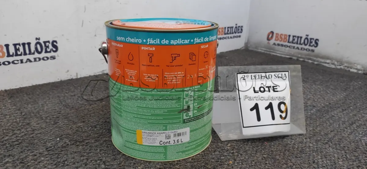 LOTE 119 - 01 LATA DE TINTA ESMALTE PARA MADEIRAS E METAIS NA COR BRILHANTE AMARELO OURO DE 3,6L MARCA SUVINIL. (NOVO) (NO ESTADO) ATENÇÃO! FAZER A VISITAÇÃO ANTES DE ARREMATAR, NÃO SABEMOS SE FUNCIONA. LEILÃO NÃO TEM GARANTIA E NEM DEVOLUÇÃO, SUJEITO A POSSÍVEIS AVARIAS VISÍVEIS/OCULTAS E/OU AUSÊNCIA DE COMPONENTES.