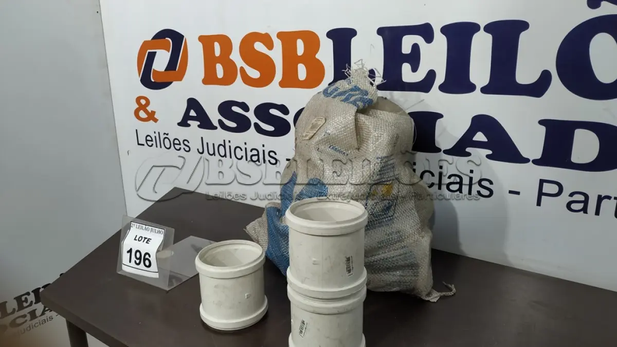 LOTE 196 - 15 LUVAS DE CORRER 100MM. (NO ESTADO) ATENÇÃO! FAZER A VISITAÇÃO ANTES DE ARREMATAR, NÃO SABEMOS SE FUNCIONA. LEILÃO NÃO TEM GARANTIA E NEM DEVOLUÇÃO, SUJEITO A POSSÍVEIS AVARIAS VISÍVEIS/OCULTAS E/OU AUSÊNCIA DE COMPONENTES.