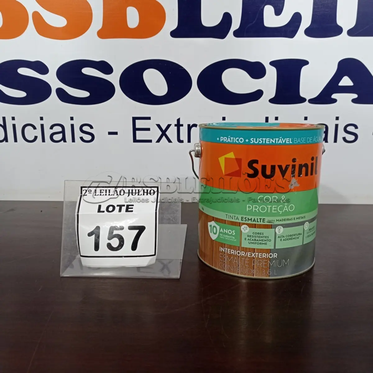 LOTE 157 - 01 LATA DE TINTA ESMALTE DE 3,6L NA COR BRILHANTE TABACO MARCA SUVINIL. (NO ESTADO) ATENÇÃO! FAZER A VISITAÇÃO ANTES DE ARREMATAR, NÃO SABEMOS SE FUNCIONA. LEILÃO NÃO TEM GARANTIA E NEM DEVOLUÇÃO, SUJEITO A POSSÍVEIS AVARIAS VISÍVEIS/OCULTAS E/OU AUSÊNCIA DE COMPONENTES.