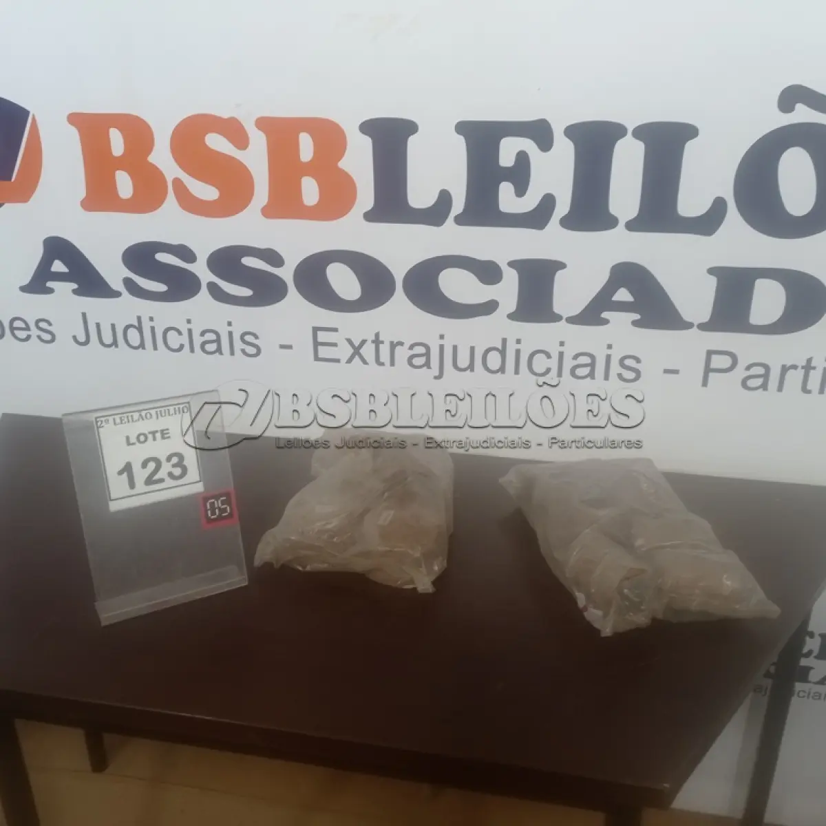 LOTE 123