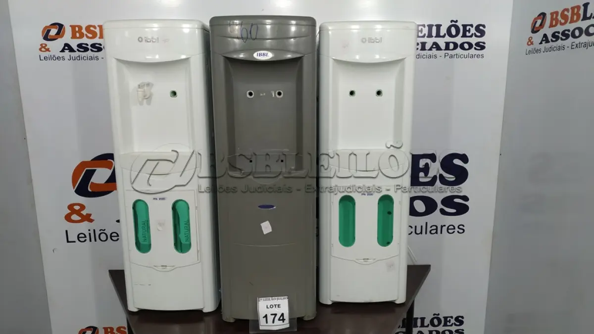 LOTE 174 - 03 BEBEDOUROS PARA GARRAFÃO MARCA IBBL. (NO ESTADO) ATENÇÃO! FAZER A VISITAÇÃO ANTES DE ARREMATAR, NÃO SABEMOS SE FUNCIONA. LEILÃO NÃO TEM GARANTIA E NEM DEVOLUÇÃO, SUJEITO A POSSÍVEIS AVARIAS VISÍVEIS/OCULTAS E/OU AUSÊNCIA DE COMPONENTES.