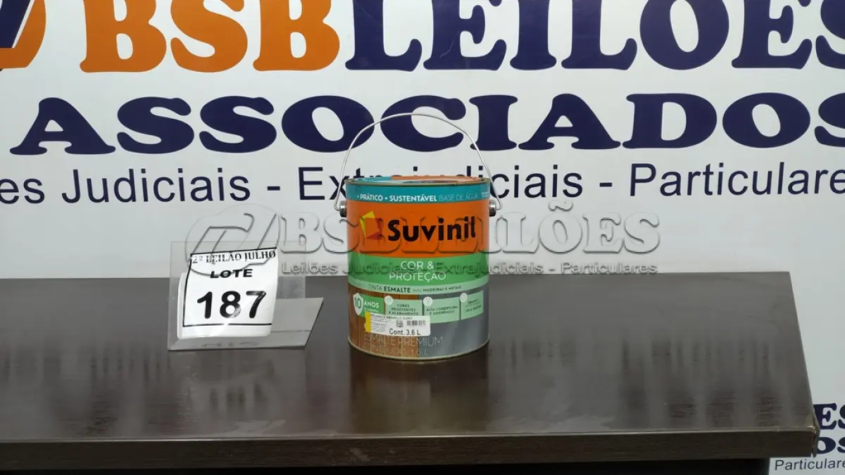 LOTE 187 - 01 LATA DE TINTA ESMALTE DE 3,6L NA COR BRILHANTE AMARELO OURO MARCA SUVINIL. (NO ESTADO) ATENÇÃO! FAZER A VISITAÇÃO ANTES DE ARREMATAR, NÃO SABEMOS SE FUNCIONA. LEILÃO NÃO TEM GARANTIA E NEM DEVOLUÇÃO, SUJEITO A POSSÍVEIS AVARIAS VISÍVEIS/OCULTAS E/OU AUSÊNCIA DE COMPONENTES.