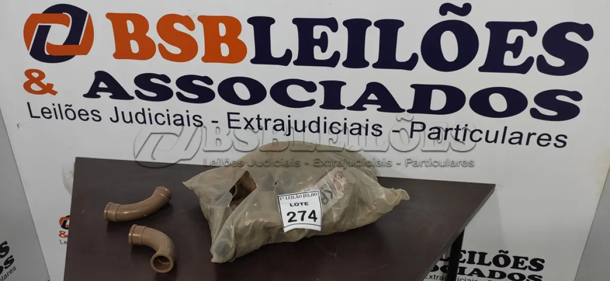 LOTE 274 - 33 DE CURVA 90-40MM MARCA KRONA. (NO ESTADO) ATENÇÃO! FAZER A VISITAÇÃO ANTES DE ARREMATAR, NÃO SABEMOS SE FUNCIONA. LEILÃO NÃO TEM GARANTIA E NEM DEVOLUÇÃO, SUJEITO A POSSÍVEIS AVARIAS VISÍVEIS/OCULTAS E/OU AUSÊNCIA DE COMPONENTES.