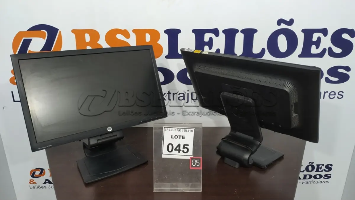 LOTE 045 - 02 MONITORES MARCA HP. (NO ESTADO) ATENÇÃO! FAZER A VISITAÇÃO ANTES DE ARREMATAR, NÃO SABEMOS SE FUNCIONA. LEILÃO NÃO TEM GARANTIA E NEM DEVOLUÇÃO, SUJEITO A POSSÍVEIS AVARIAS VISÍVEIS/OCULTAS E/OU AUSÊNCIA DE COMPONENTES.