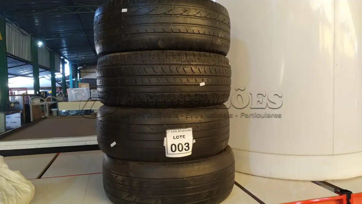 LOTE 003 - 04 PNEUS USADOS 205-55 ARO 16. (NO ESTADO) ATENÇÃO! FAZER A VISITAÇÃO ANTES DE ARREMATAR, NÃO SABEMOS SE FUNCIONA. LEILÃO NÃO TEM GARANTIA E NEM DEVOLUÇÃO, SUJEITO A POSSÍVEIS AVARIAS VISÍVEIS/OCULTAS E/OU AUSÊNCIA DE COMPONENTES.