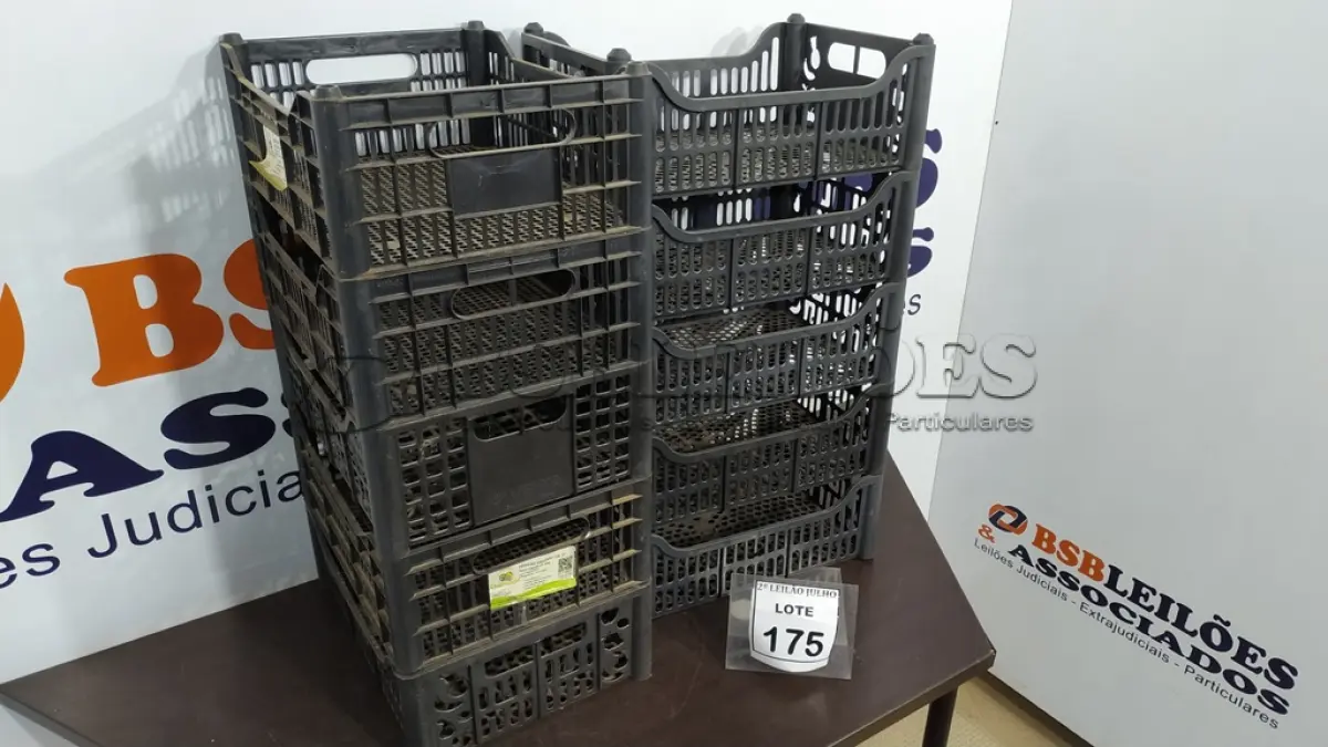 LOTE 175 - 10 CESTAS ORGANIZADORAS. (NO ESTADO) ATENÇÃO! FAZER A VISITAÇÃO ANTES DE ARREMATAR, NÃO SABEMOS SE FUNCIONA. LEILÃO NÃO TEM GARANTIA E NEM DEVOLUÇÃO, SUJEITO A POSSÍVEIS AVARIAS VISÍVEIS/OCULTAS E/OU AUSÊNCIA DE COMPONENTES.