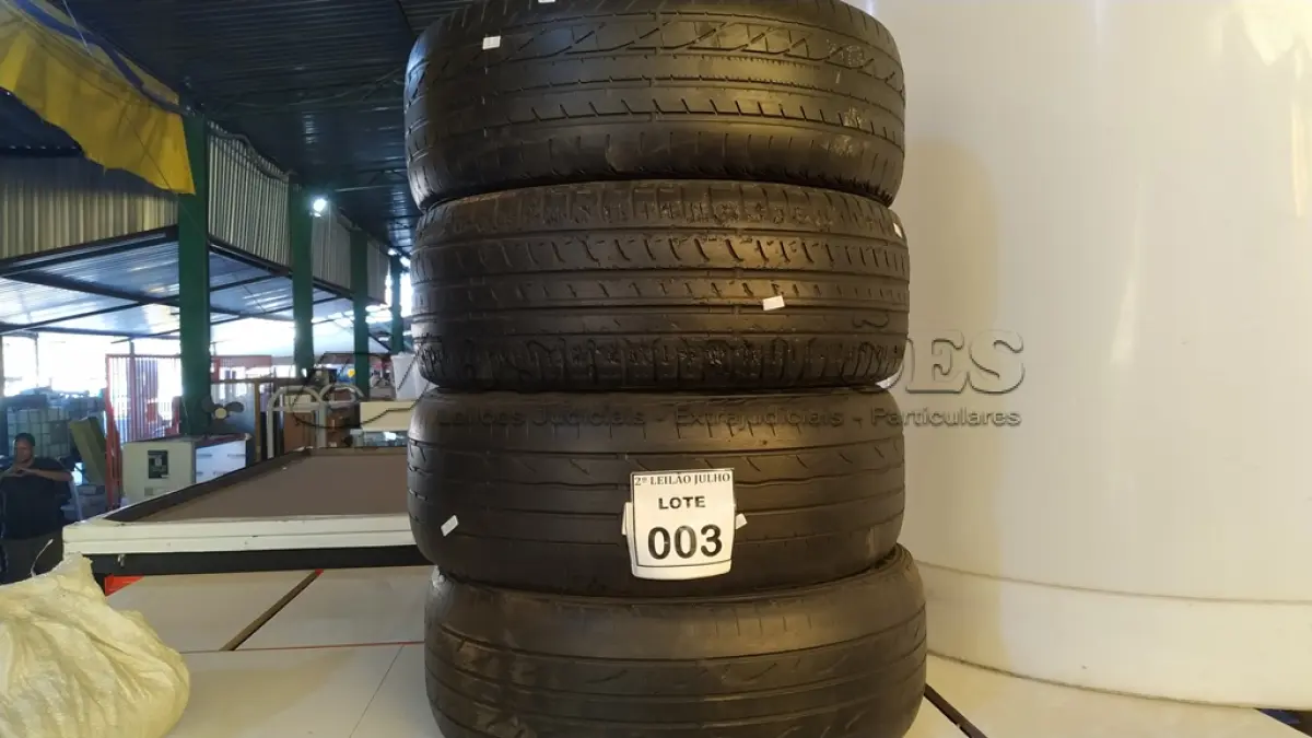 LOTE 003 - 04 PNEUS USADOS 205-55 ARO 16. (NO ESTADO) ATENÇÃO! FAZER A VISITAÇÃO ANTES DE ARREMATAR, NÃO SABEMOS SE FUNCIONA. LEILÃO NÃO TEM GARANTIA E NEM DEVOLUÇÃO, SUJEITO A POSSÍVEIS AVARIAS VISÍVEIS/OCULTAS E/OU AUSÊNCIA DE COMPONENTES.