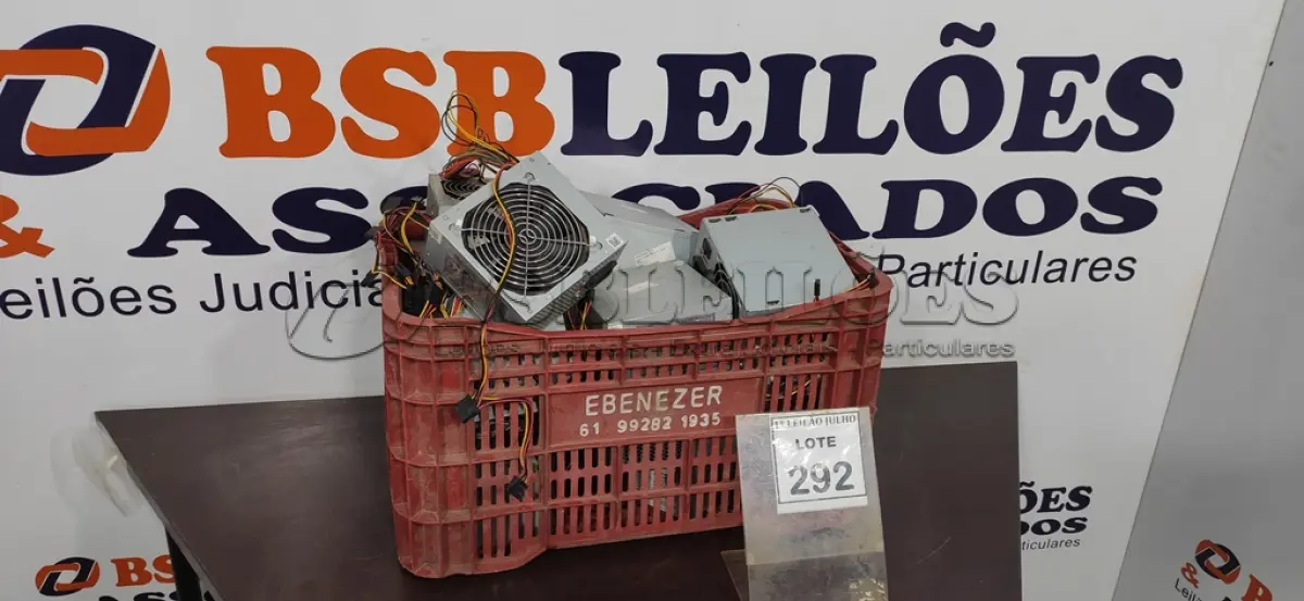 LOTE 292 - 01 LOTE COM GRANDE QUANTIDADE DE FONTES PARA PC. (NO ESTADO) ATENÇÃO! FAZER A VISITAÇÃO ANTES DE ARREMATAR, NÃO SABEMOS SE FUNCIONA. LEILÃO NÃO TEM GARANTIA E NEM DEVOLUÇÃO, SUJEITO A POSSÍVEIS AVARIAS VISÍVEIS/OCULTAS E/OU AUSÊNCIA DE COMPONENTES.