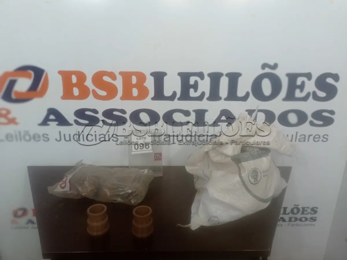 LOTE 096 - 45 LUVAS DE REDUÇÃO SOLDÁVEL 60X50. (NO ESTADO) ATENÇÃO! FAZER A VISITAÇÃO ANTES DE ARREMATAR, NÃO SABEMOS SE FUNCIONA. LEILÃO NÃO TEM GARANTIA E NEM DEVOLUÇÃO, SUJEITO A POSSÍVEIS AVARIAS VISÍVEIS/OCULTAS E/OU AUSÊNCIA DE COMPONENTES.