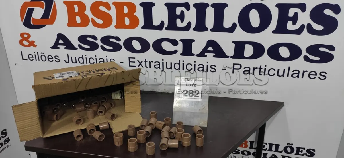 LOTE 282 - 01 LOTE COM VÁRIAS LUVAS ROSCÁVEIS. (NO ESTADO) ATENÇÃO! FAZER A VISITAÇÃO ANTES DE ARREMATAR, NÃO SABEMOS SE FUNCIONA. LEILÃO NÃO TEM GARANTIA E NEM DEVOLUÇÃO, SUJEITO A POSSÍVEIS AVARIAS VISÍVEIS/OCULTAS E/OU AUSÊNCIA DE COMPONENTES.