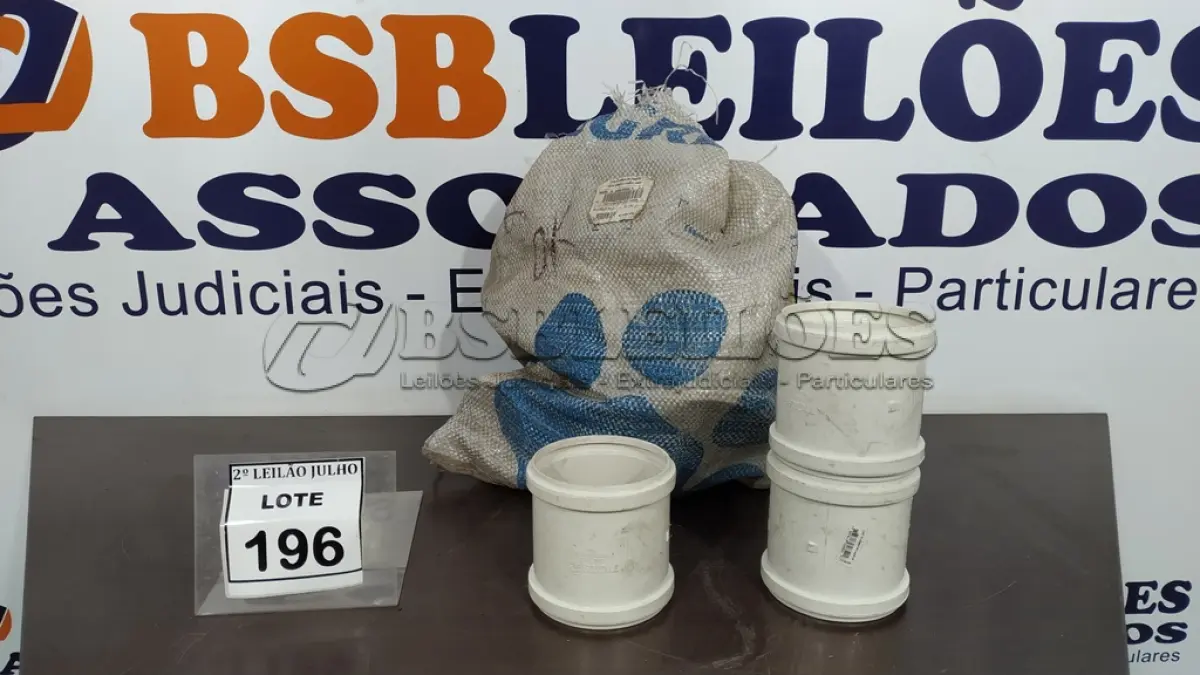 LOTE 196 - 15 LUVAS DE CORRER 100MM. (NO ESTADO) ATENÇÃO! FAZER A VISITAÇÃO ANTES DE ARREMATAR, NÃO SABEMOS SE FUNCIONA. LEILÃO NÃO TEM GARANTIA E NEM DEVOLUÇÃO, SUJEITO A POSSÍVEIS AVARIAS VISÍVEIS/OCULTAS E/OU AUSÊNCIA DE COMPONENTES.