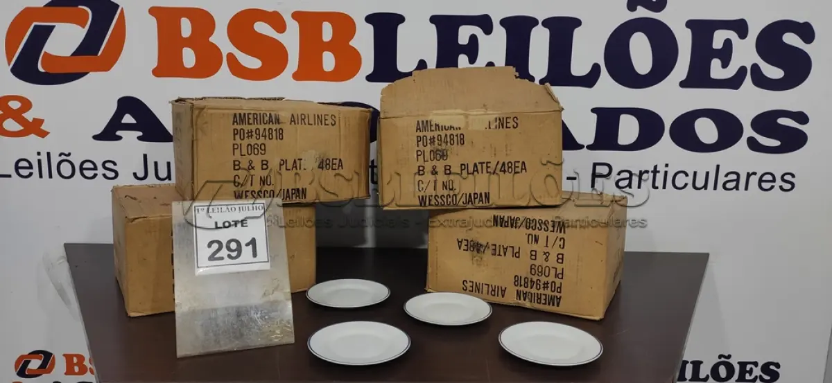 LOTE 291 - 01 LOTE COM GRANDE QUANTIDADE DE PIRES DE LOUÇA. (NO ESTADO) ATENÇÃO! FAZER A VISITAÇÃO ANTES DE ARREMATAR, NÃO SABEMOS SE FUNCIONA. LEILÃO NÃO TEM GARANTIA E NEM DEVOLUÇÃO, SUJEITO A POSSÍVEIS AVARIAS VISÍVEIS/OCULTAS E/OU AUSÊNCIA DE COMPONENTES.