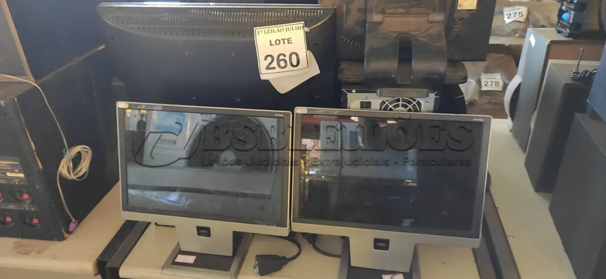 LOTE 260 - 10 MONITORES LCD MARCAS E MODELOS DIVERSOS E 02 CPU. (NO ESTADO) ATENÇÃO! FAZER A VISITAÇÃO ANTES DE ARREMATAR, NÃO SABEMOS SE FUNCIONA. LEILÃO NÃO TEM GARANTIA E NEM DEVOLUÇÃO, SUJEITO A POSSÍVEIS AVARIAS VISÍVEIS/OCULTAS E/OU AUSÊNCIA DE COMPONENTES.