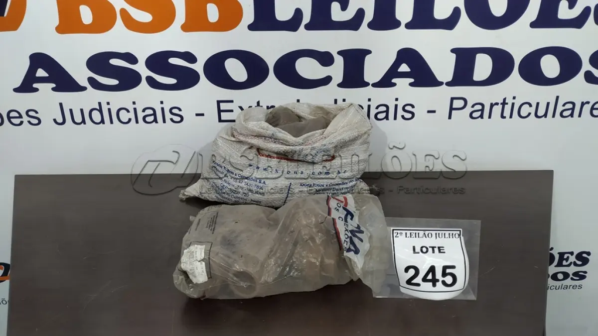 LOTE 245 - 30 UNIÃO SOLDÁVEL DE 40MM. (NO ESTADO) ATENÇÃO! FAZER A VISITAÇÃO ANTES DE ARREMATAR, NÃO SABEMOS SE FUNCIONA. LEILÃO NÃO TEM GARANTIA E NEM DEVOLUÇÃO, SUJEITO A POSSÍVEIS AVARIAS VISÍVEIS/OCULTAS E/OU AUSÊNCIA DE COMPONENTES.