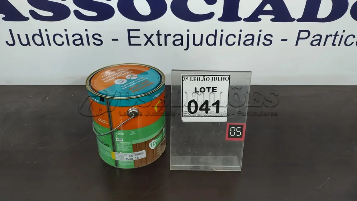 LOTE 041 - 01 LATA DE TINTA ESMALTE DE 3,6L NA COR BRILHANTE AMARELO OURO MARCA SUVINIL. (NO ESTADO) ATENÇÃO! FAZER A VISITAÇÃO ANTES DE ARREMATAR, NÃO SABEMOS SE FUNCIONA. LEILÃO NÃO TEM GARANTIA E NEM DEVOLUÇÃO, SUJEITO A POSSÍVEIS AVARIAS VISÍVEIS/OCULTAS E/OU AUSÊNCIA DE COMPONENTES.