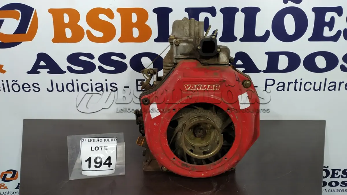 LOTE 194 - 01 MOTOR DE GERADOR YANMAR A DISEL. (NO ESTADO) ATENÇÃO! FAZER A VISITAÇÃO ANTES DE ARREMATAR, NÃO SABEMOS SE FUNCIONA. LEILÃO NÃO TEM GARANTIA E NEM DEVOLUÇÃO, SUJEITO A POSSÍVEIS AVARIAS VISÍVEIS/OCULTAS E/OU AUSÊNCIA DE COMPONENTES.